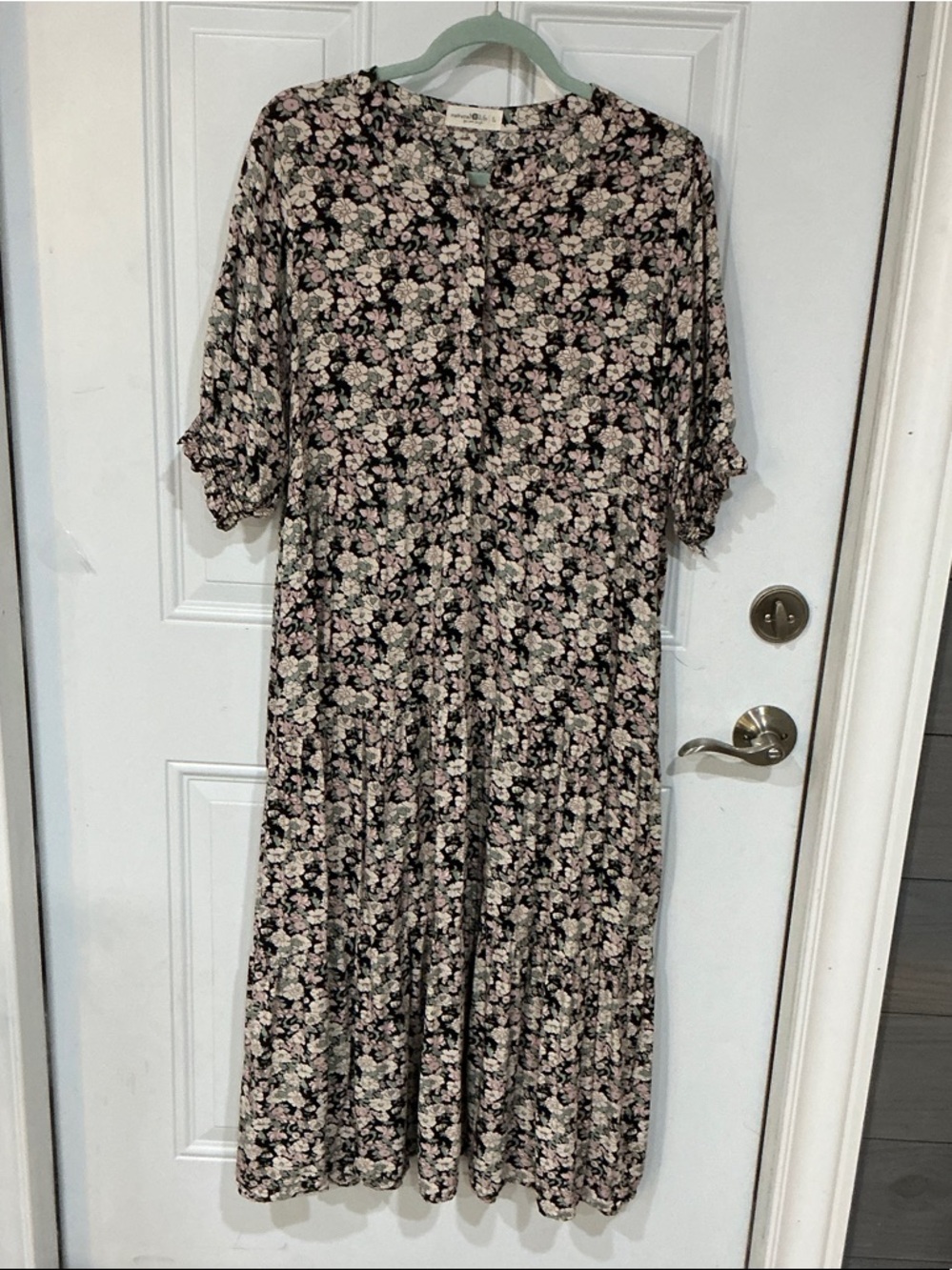 Natural life dress in size L IN BEAUTIFUL FLORAL PATTERN